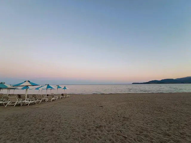 Σούρουπο στην παραλία